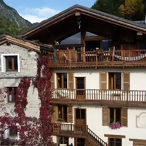 Chez Michel Bed & Breakfast